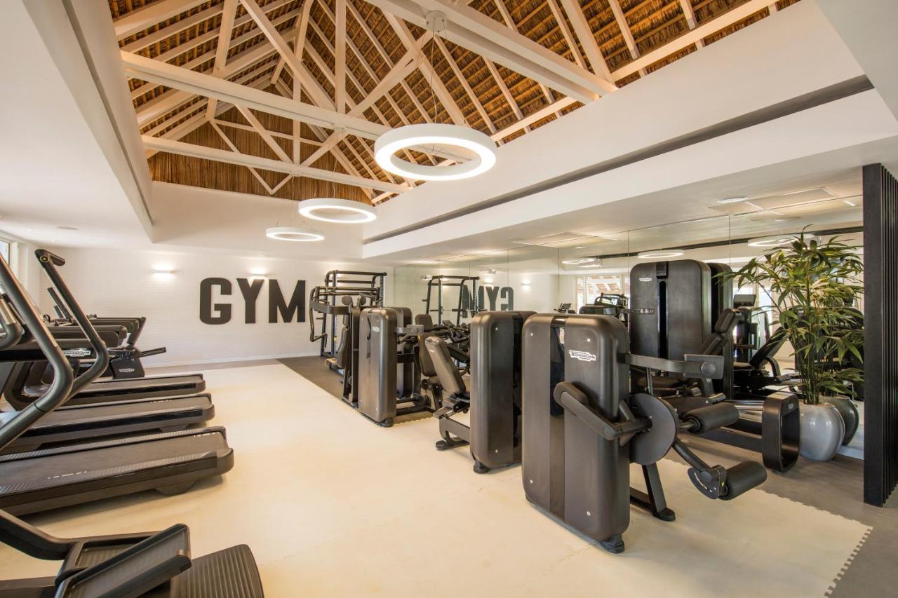 Lux* Grand Gaube Resort & Villas Esterno foto The gym at the 5 * Hotel in the heart of the city